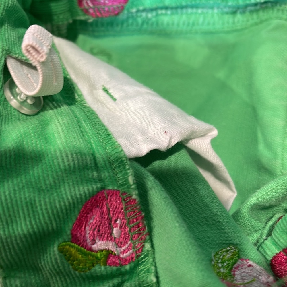 Lilly Pulitzer Girls green cords with embroidered apples size 4 - Picture 5 of 8